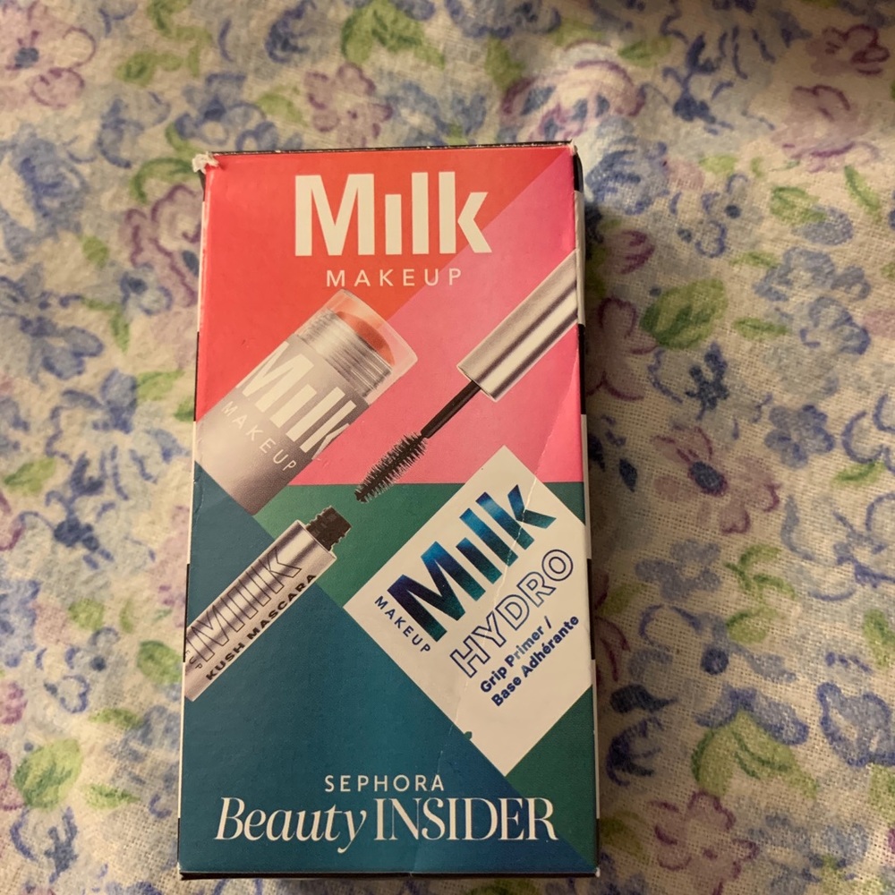 Makeup bundle - Picture 5 of 6